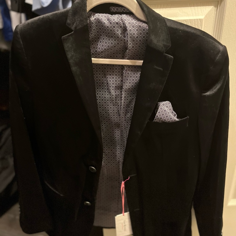Brand new size 18 boys Isaac Mizrahi black blazer